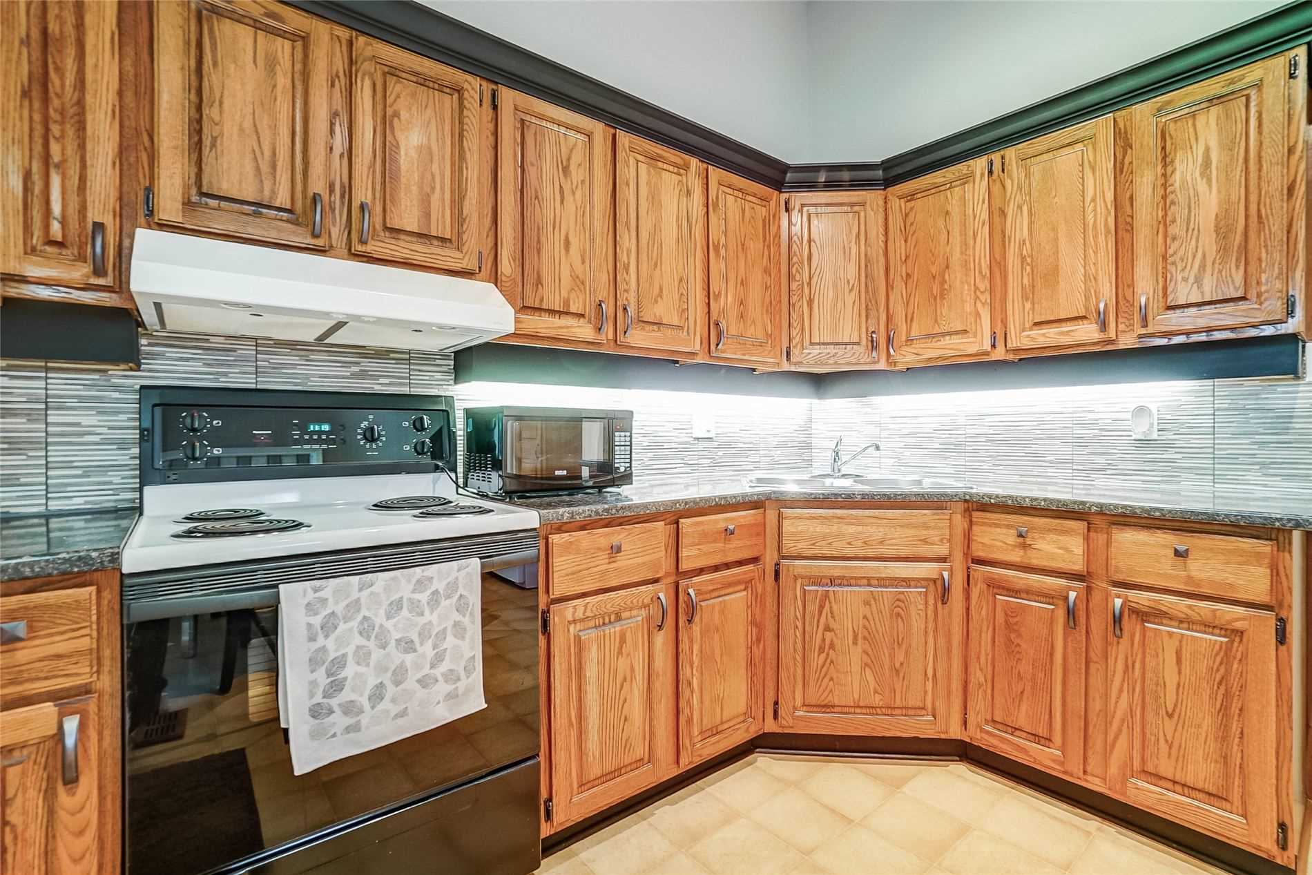 89 Murray Dr