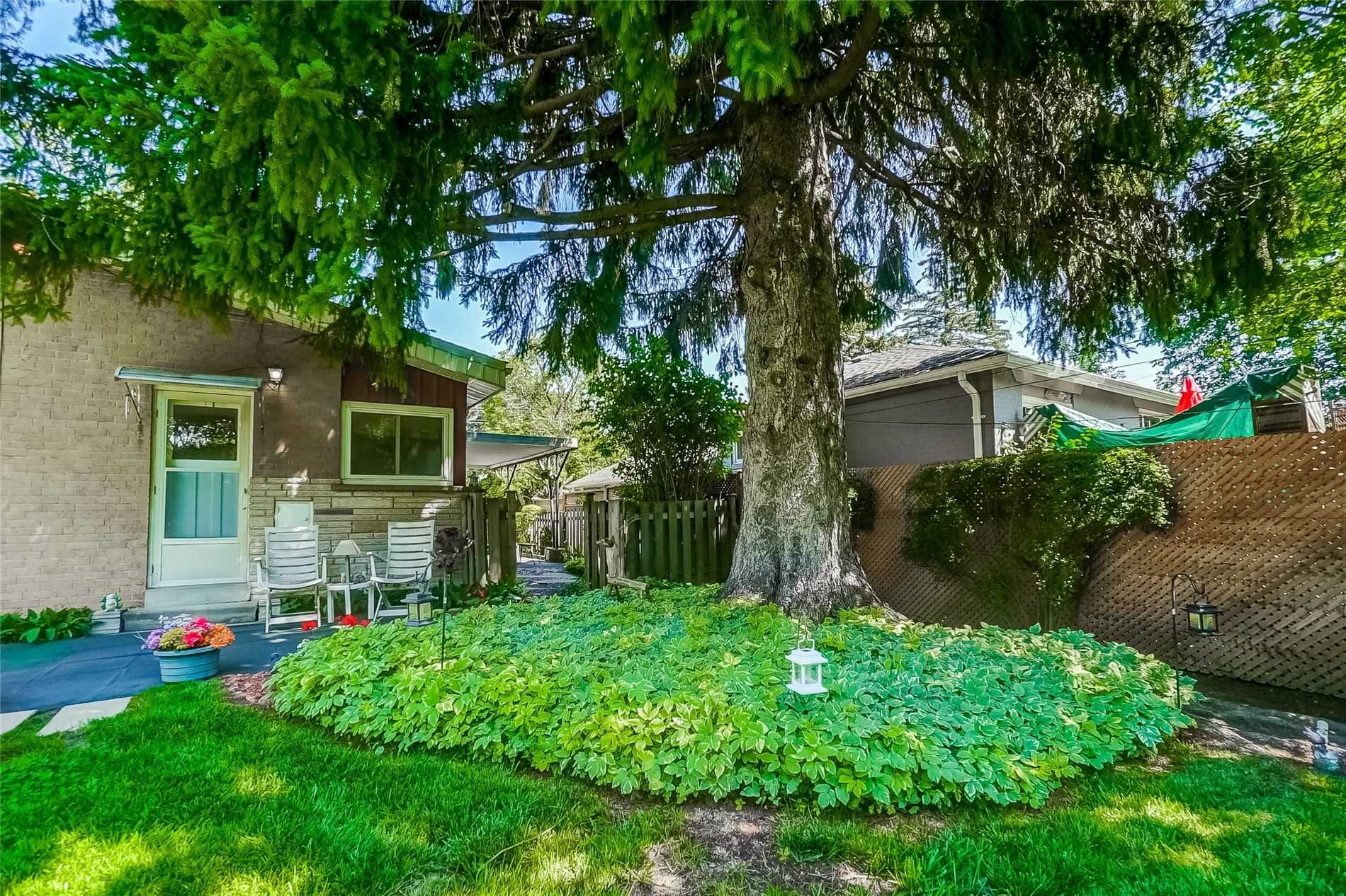 89 Murray Dr