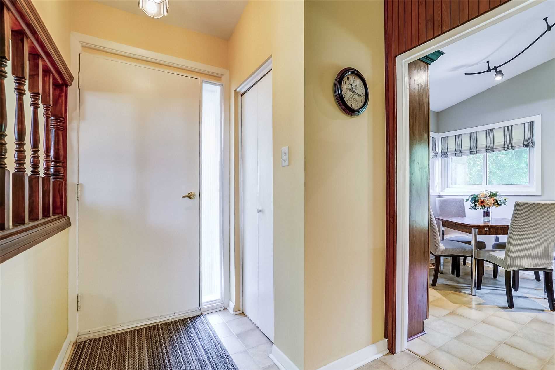 89 Murray Dr