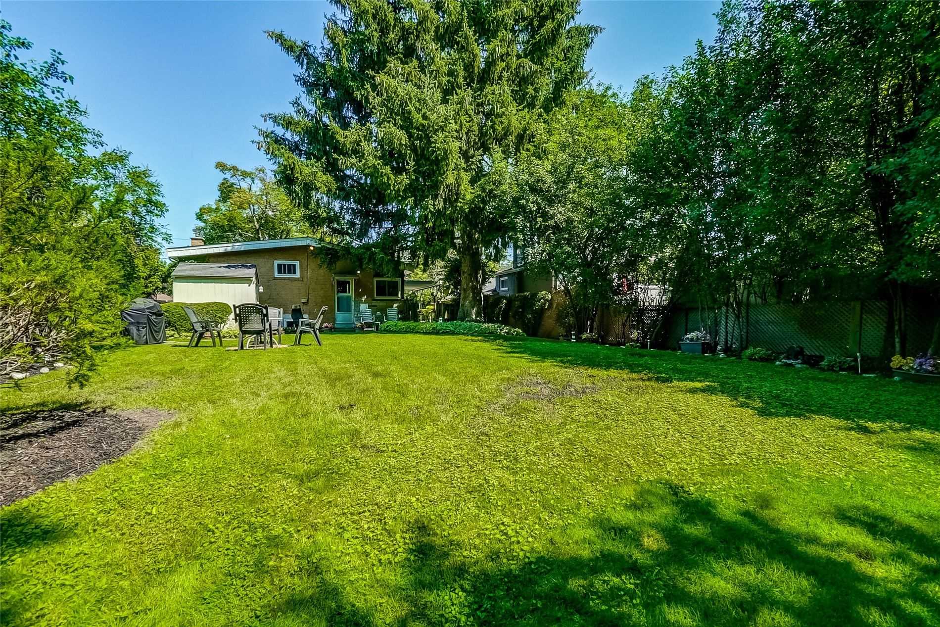 89 Murray Dr