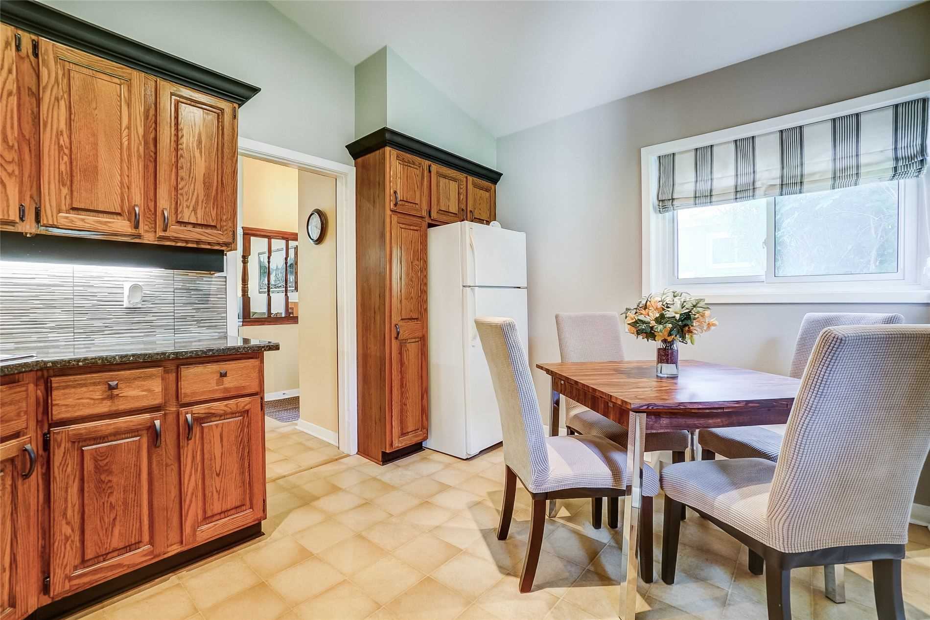 89 Murray Dr