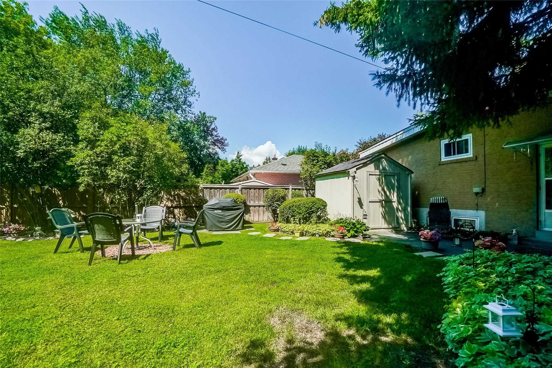 89 Murray Dr