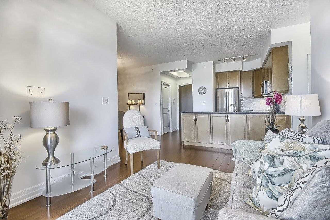 111 Civic Square Gate, #328