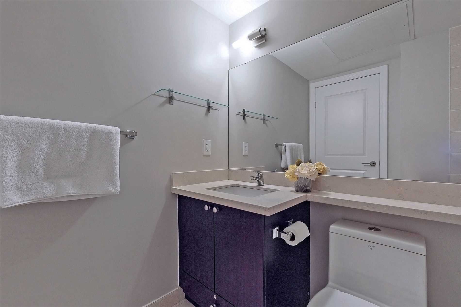 21 Upper Duke Cres, #314B