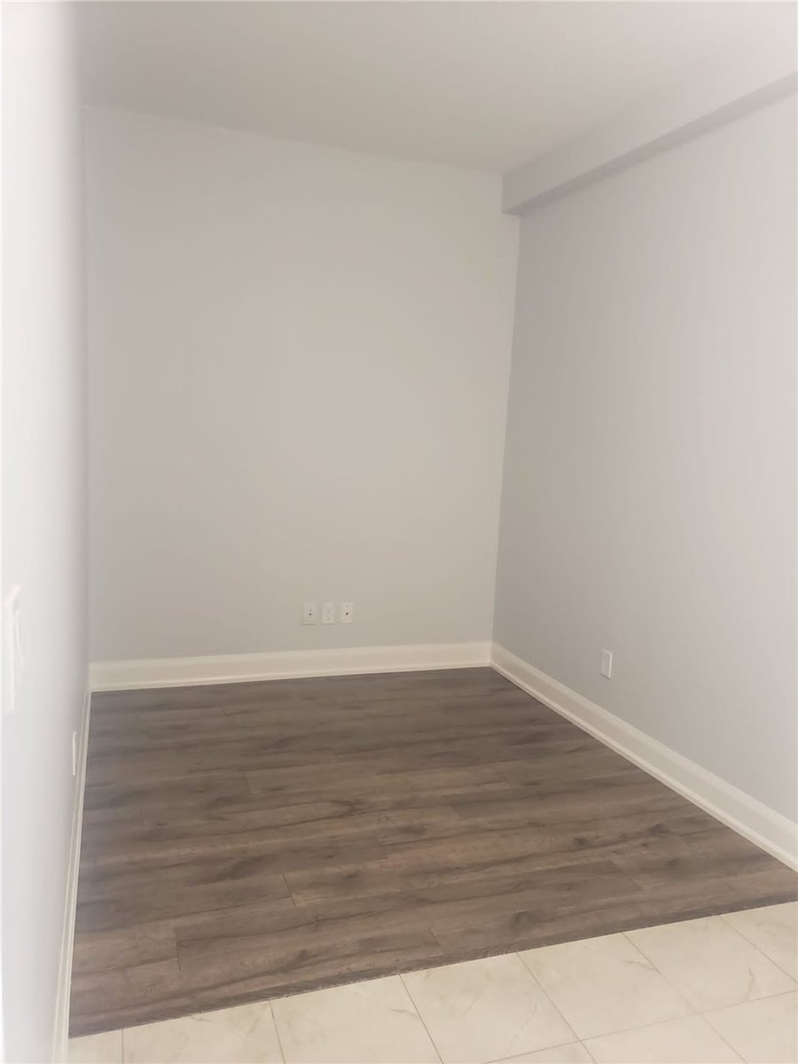 2910 Highway 7 Rd W, #1102