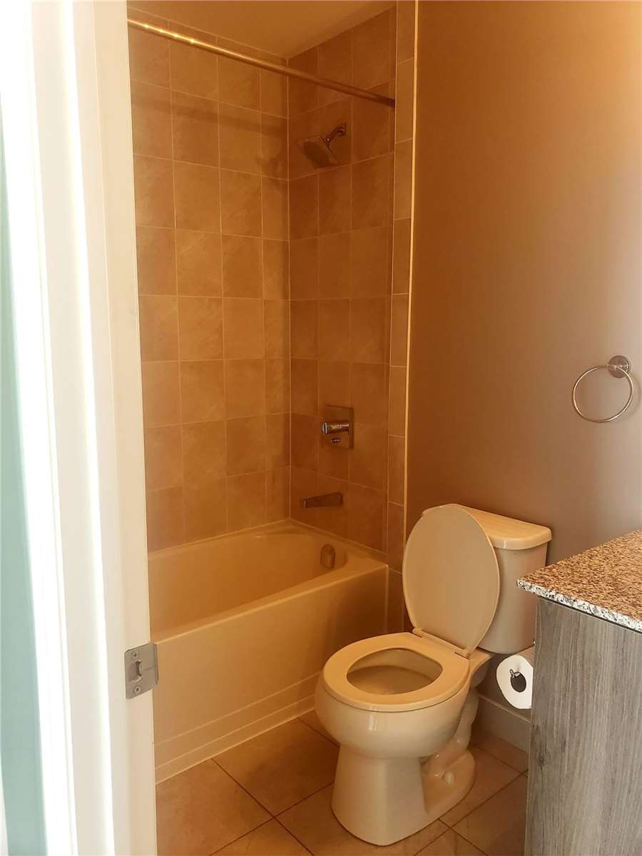 2910 Highway 7 Rd W, #1102