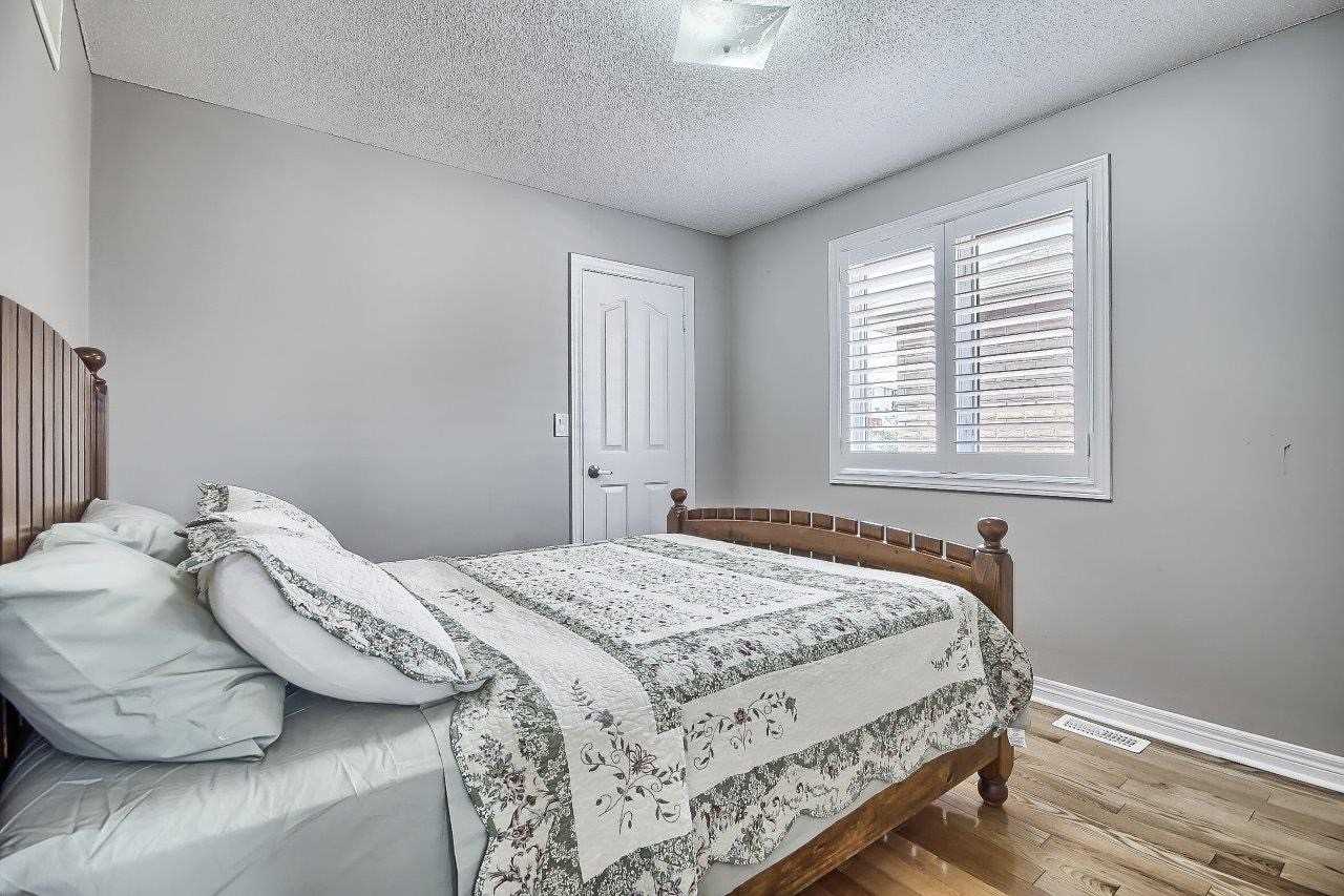 56 Metcalfe Dr