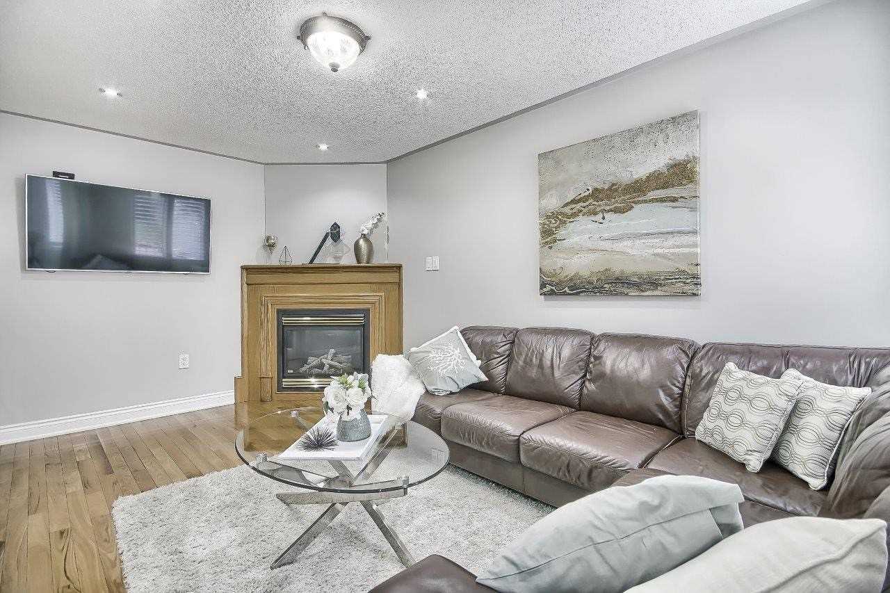 56 Metcalfe Dr