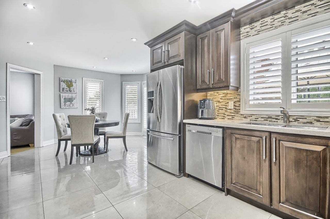 56 Metcalfe Dr