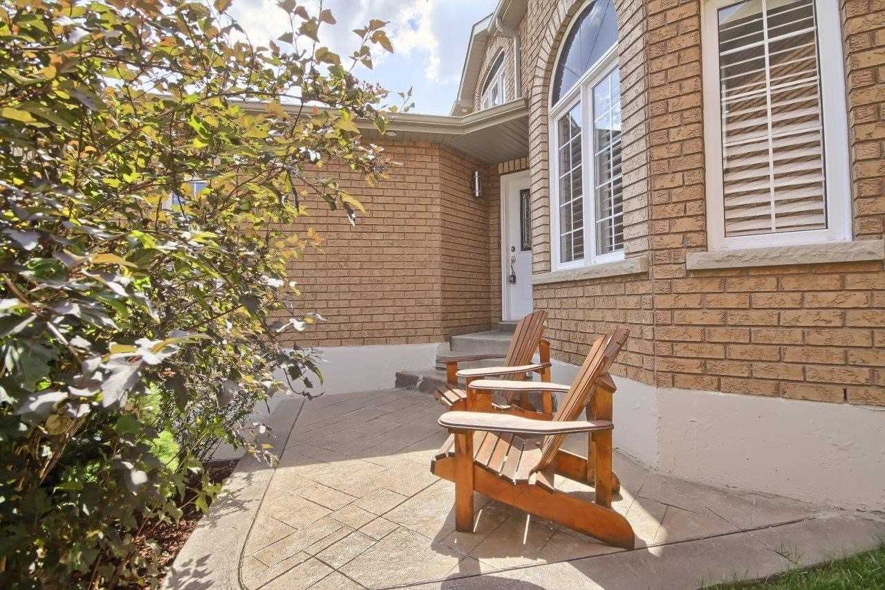 56 Metcalfe Dr