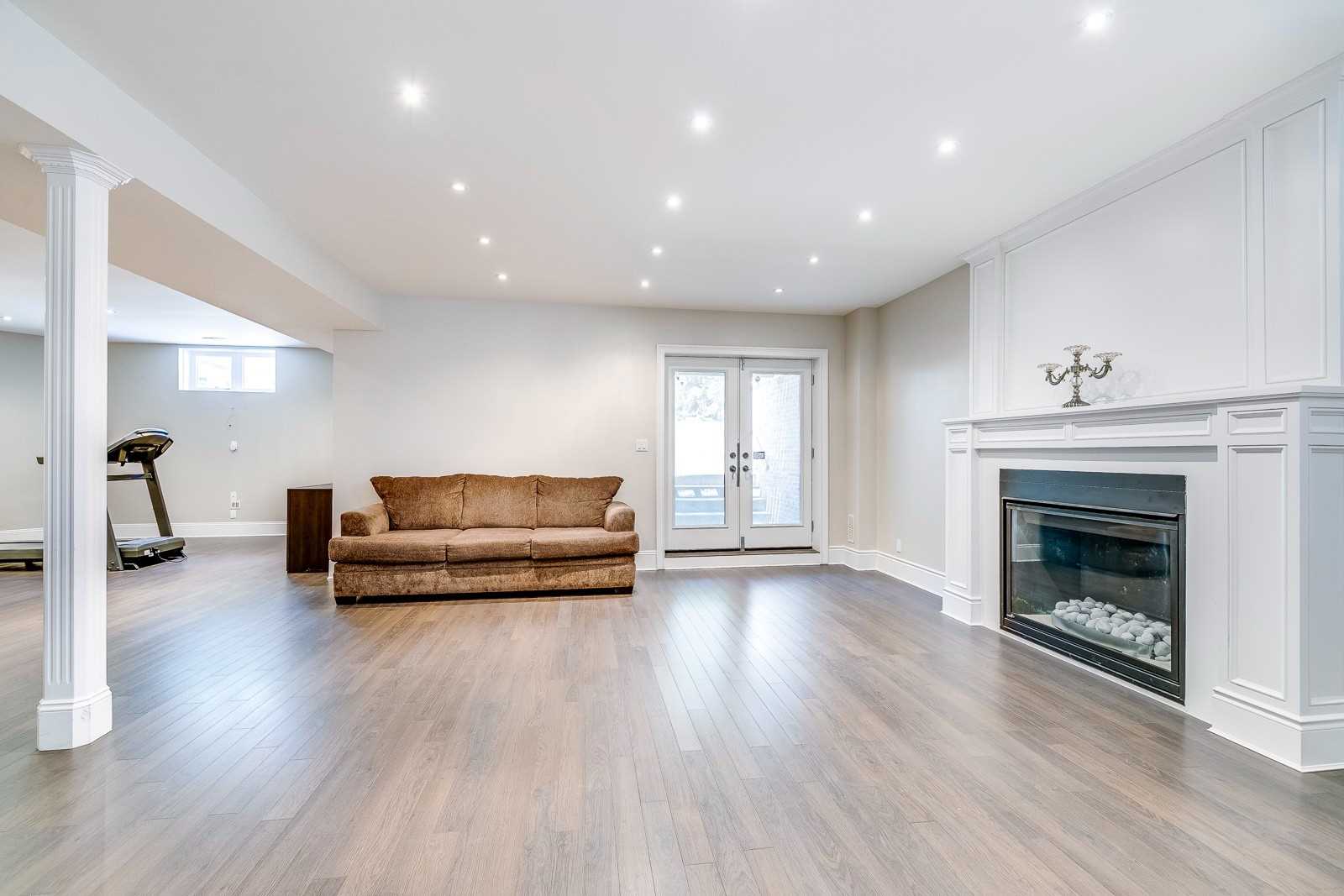 58 Spruce Ave