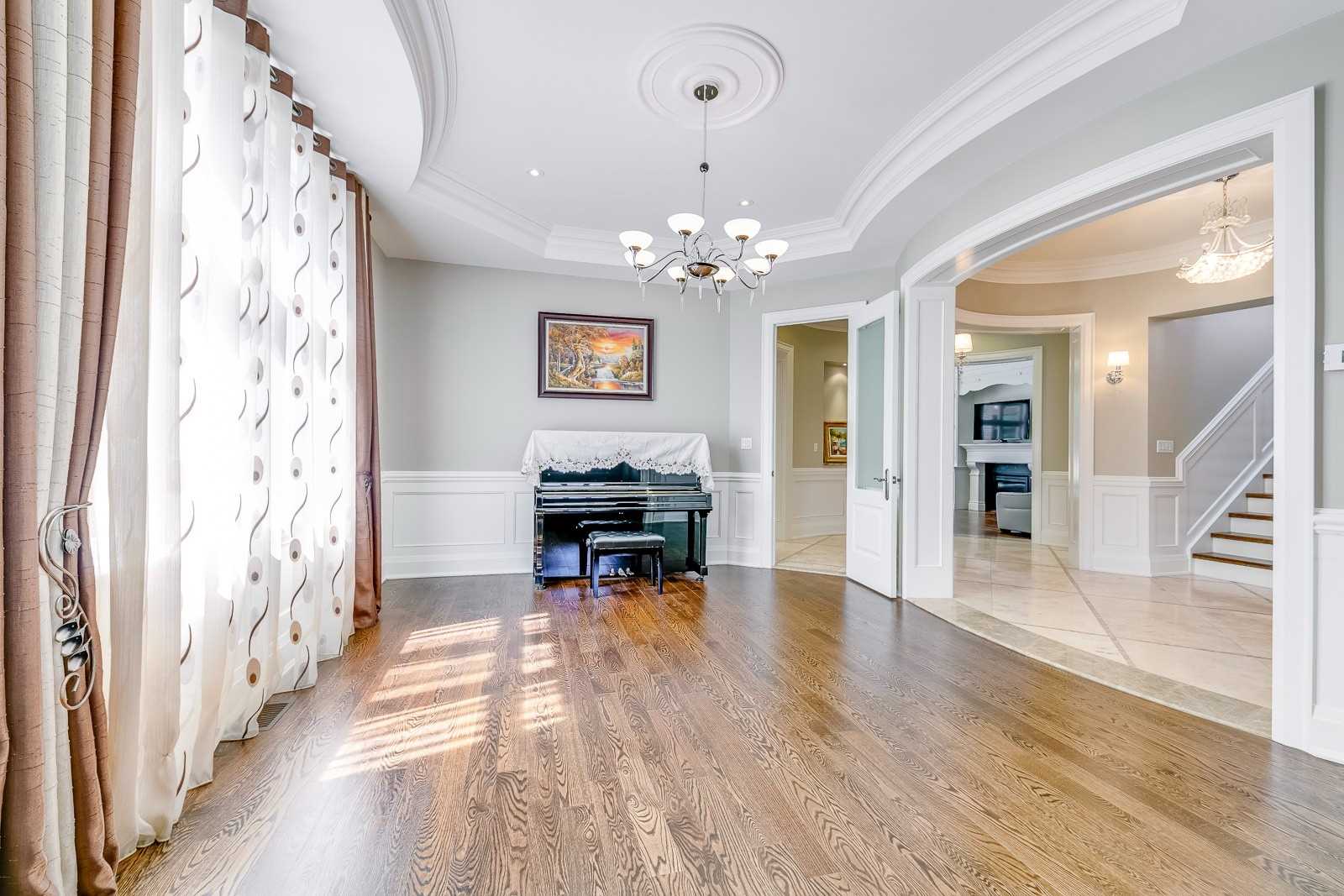58 Spruce Ave