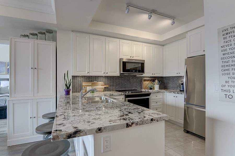 25 Baker Hill Blvd, #215