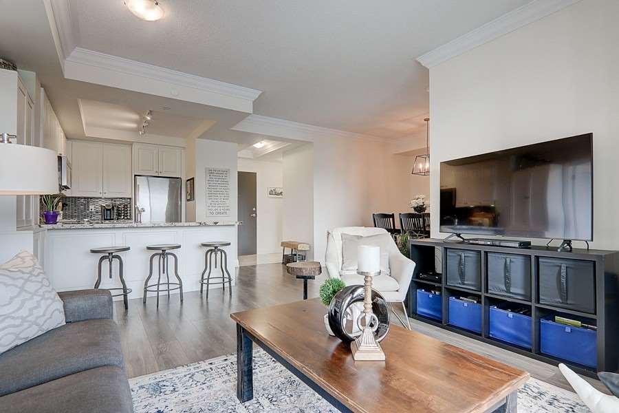 25 Baker Hill Blvd, #215