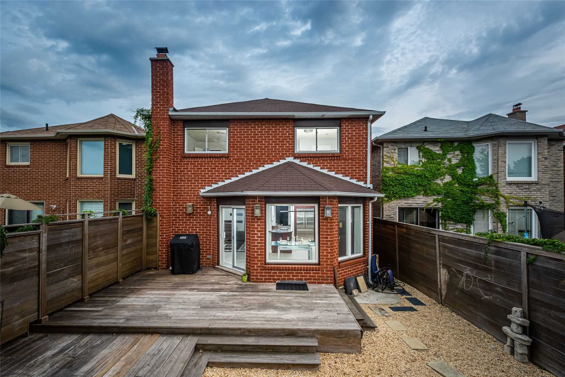 92 Brickstone Circ