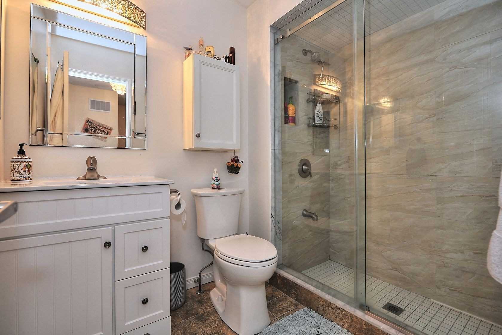 682 Gibney Cres, #17