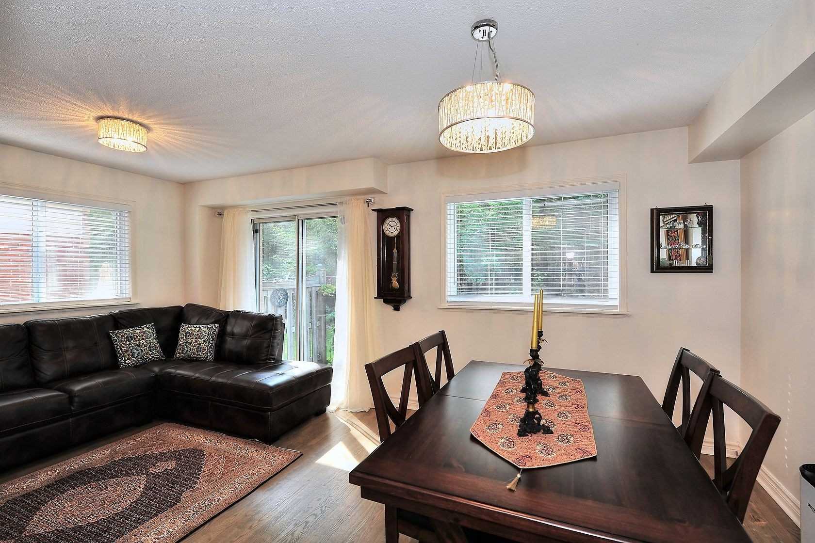 682 Gibney Cres, #17