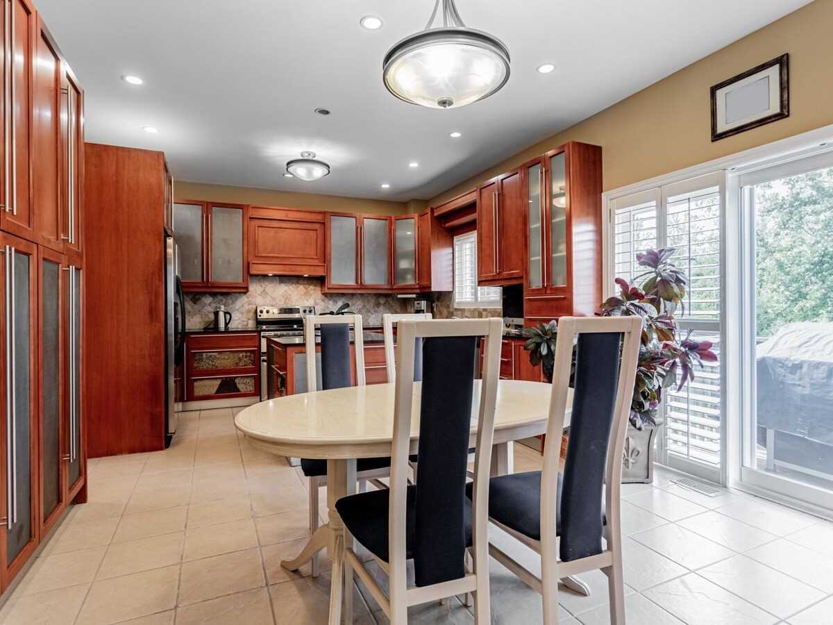 46 Rondeen Rd