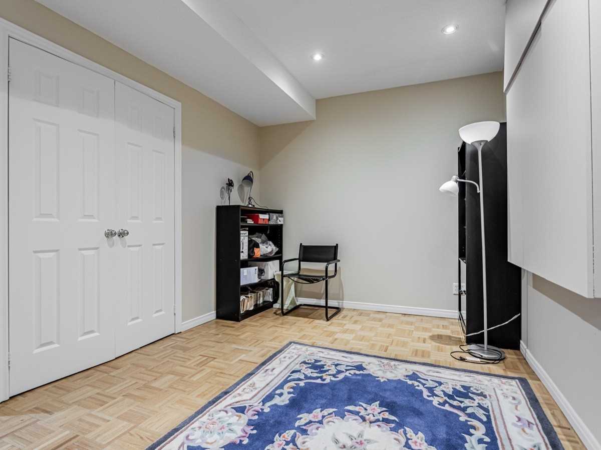 46 Rondeen Rd