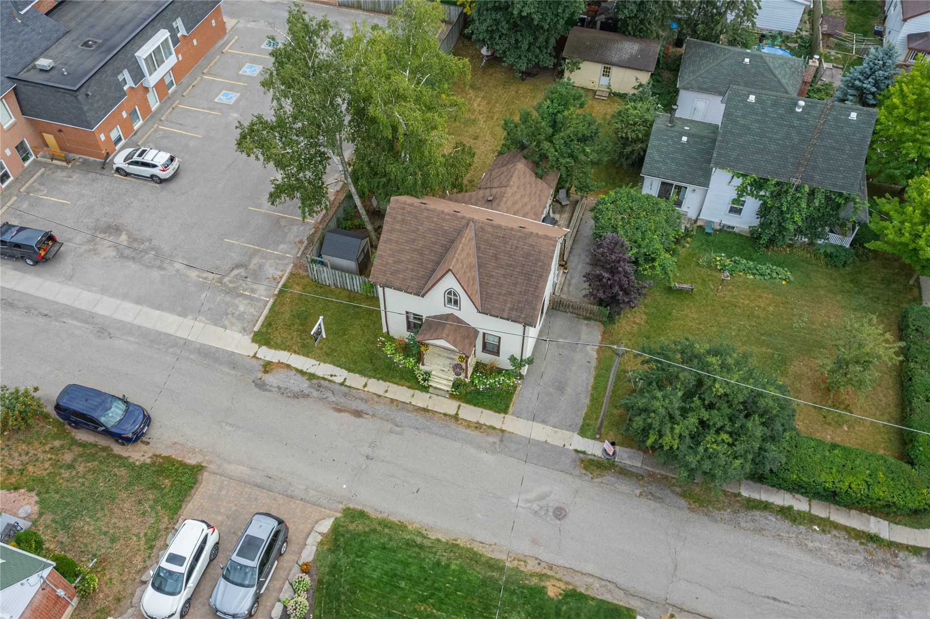 22 Duchess St