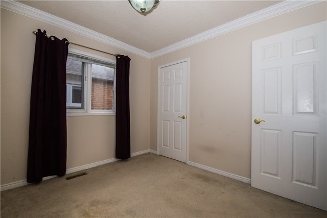 31 Clarion Cres