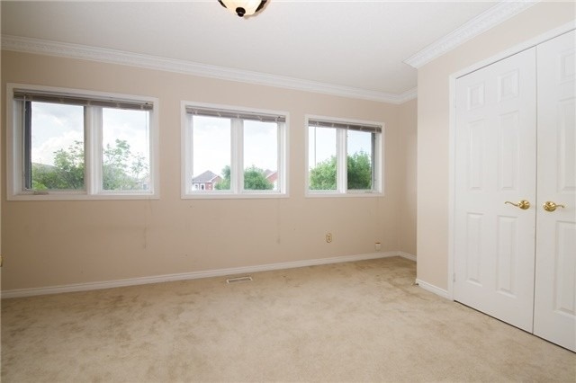 31 Clarion Cres