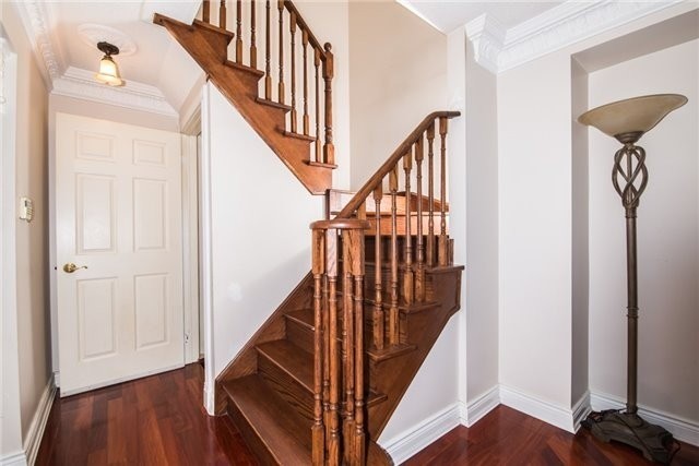 31 Clarion Cres