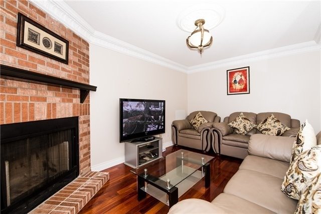 31 Clarion Cres