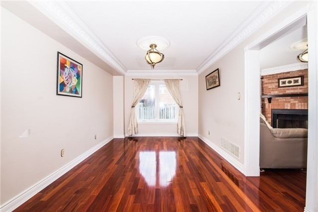 31 Clarion Cres