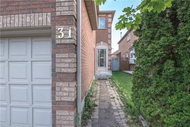 31 Clarion Cres
