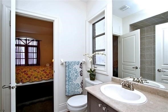 558 Ilan Ramon Blvd