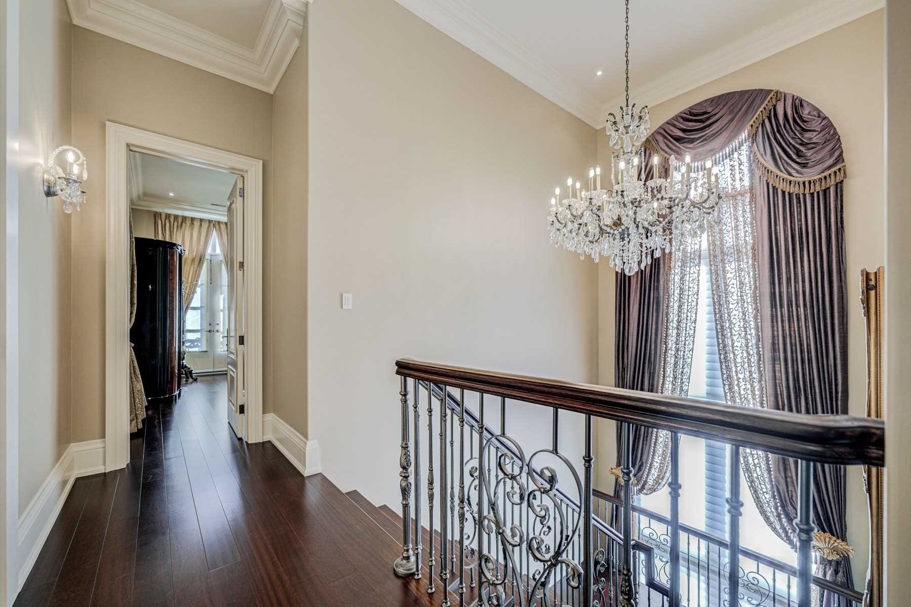 71 Grandvista Cres