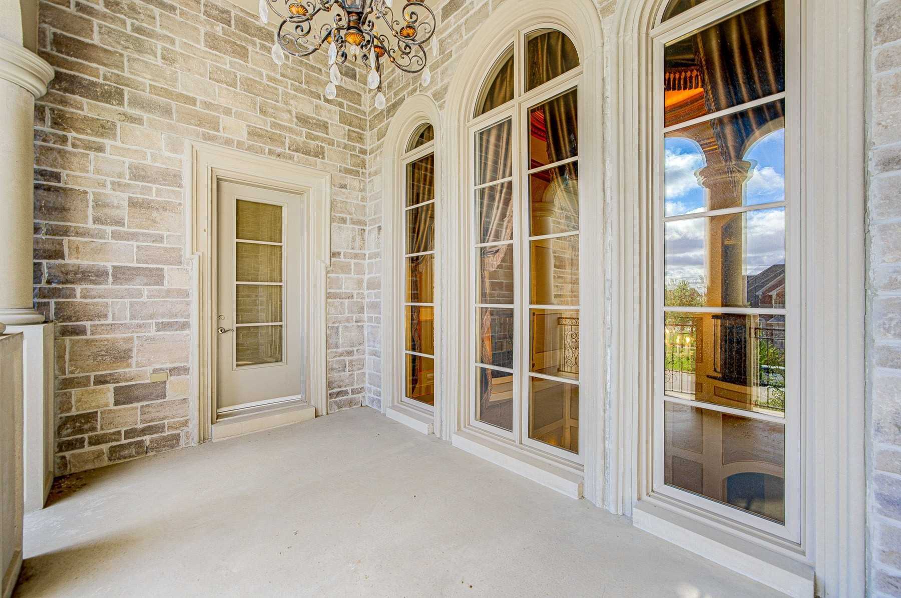 71 Grandvista Cres