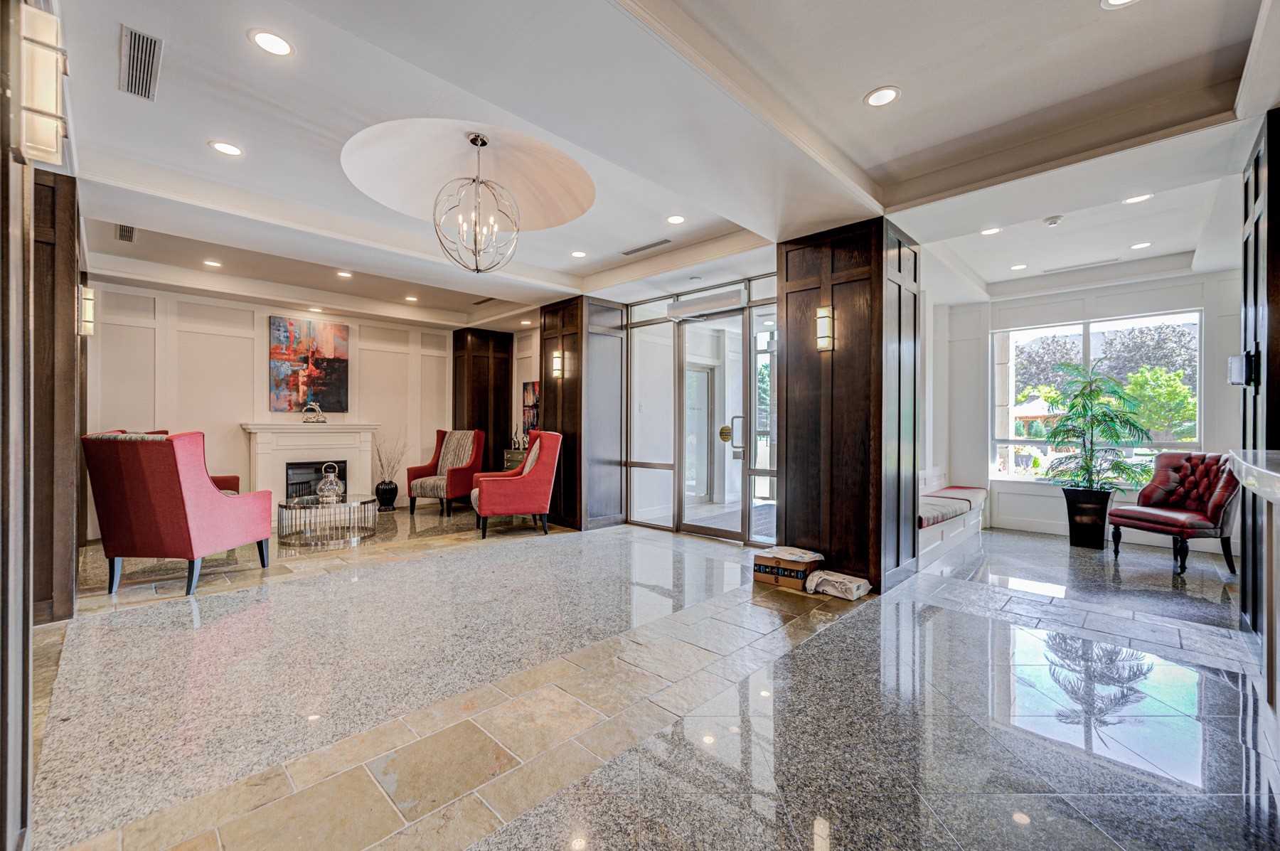 29 Northern Heights Dr, #306