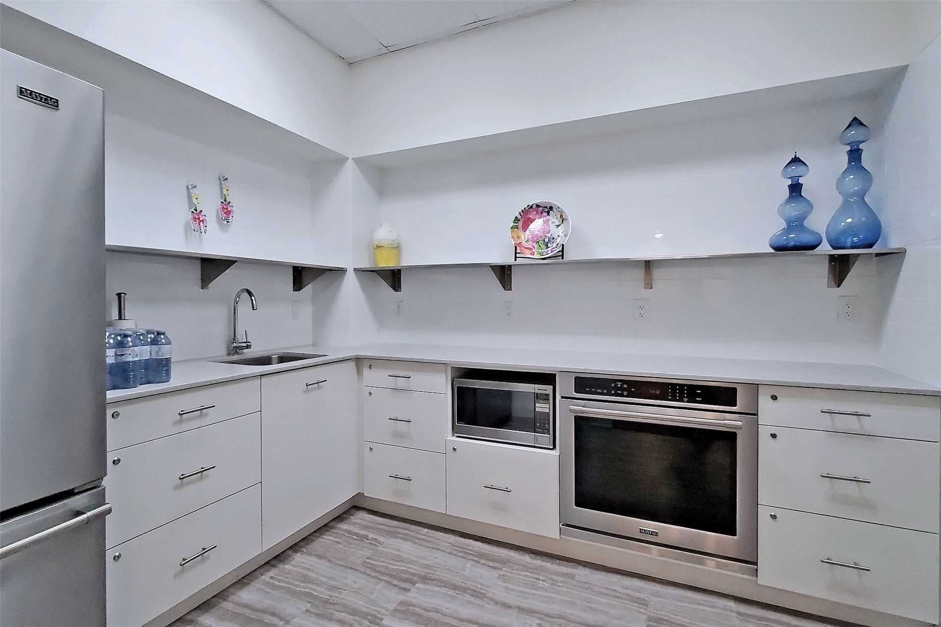 29 Northern Heights Dr, #306