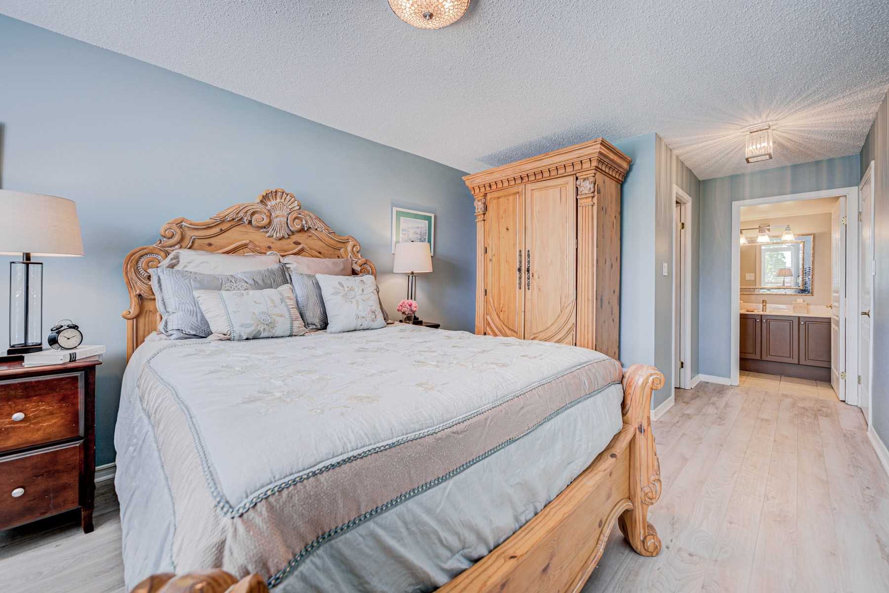 29 Northern Heights Dr, #306