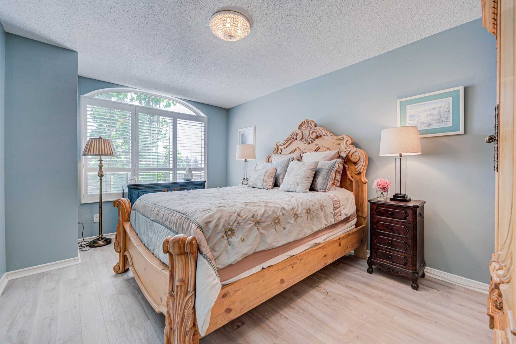 29 Northern Heights Dr, #306