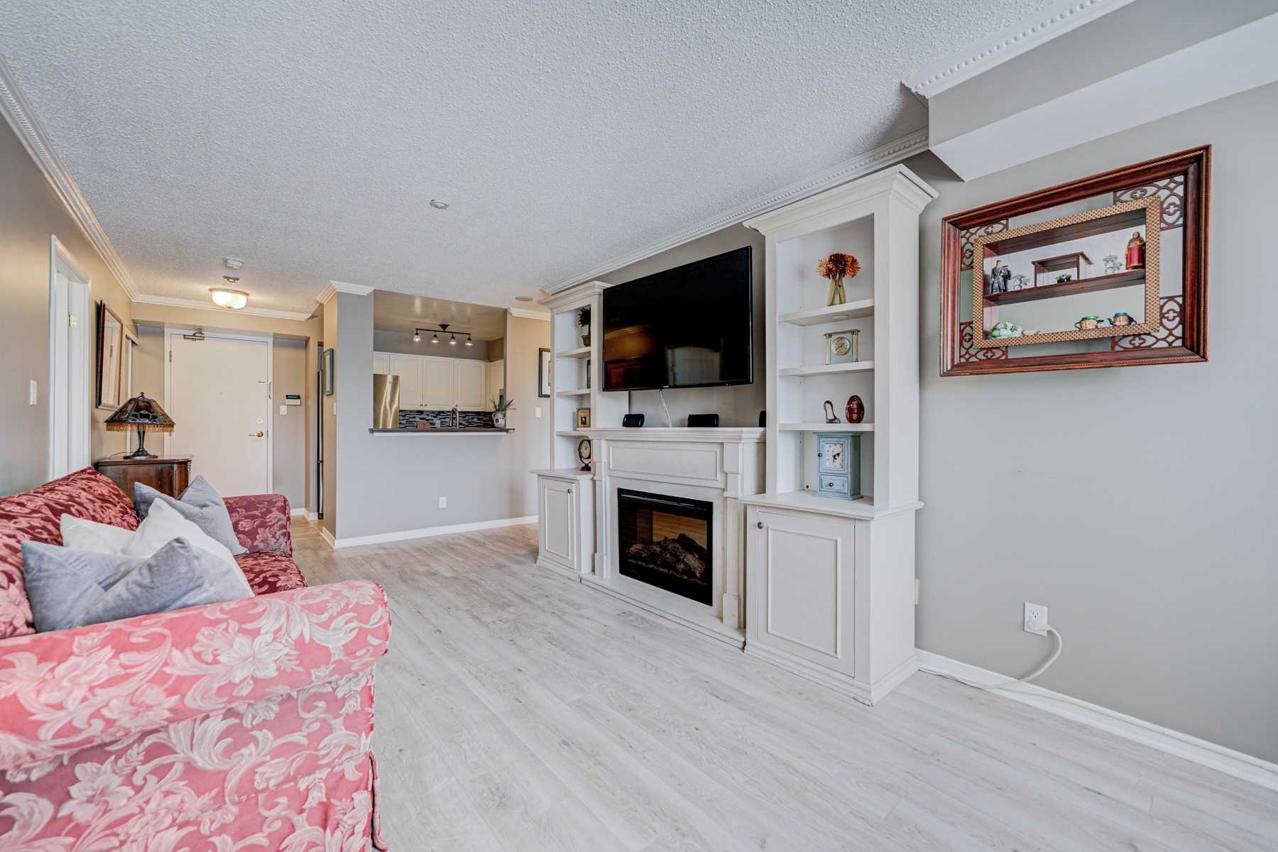 29 Northern Heights Dr, #306