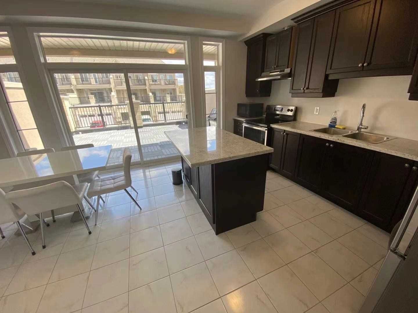 83 Grand Trunk Ave