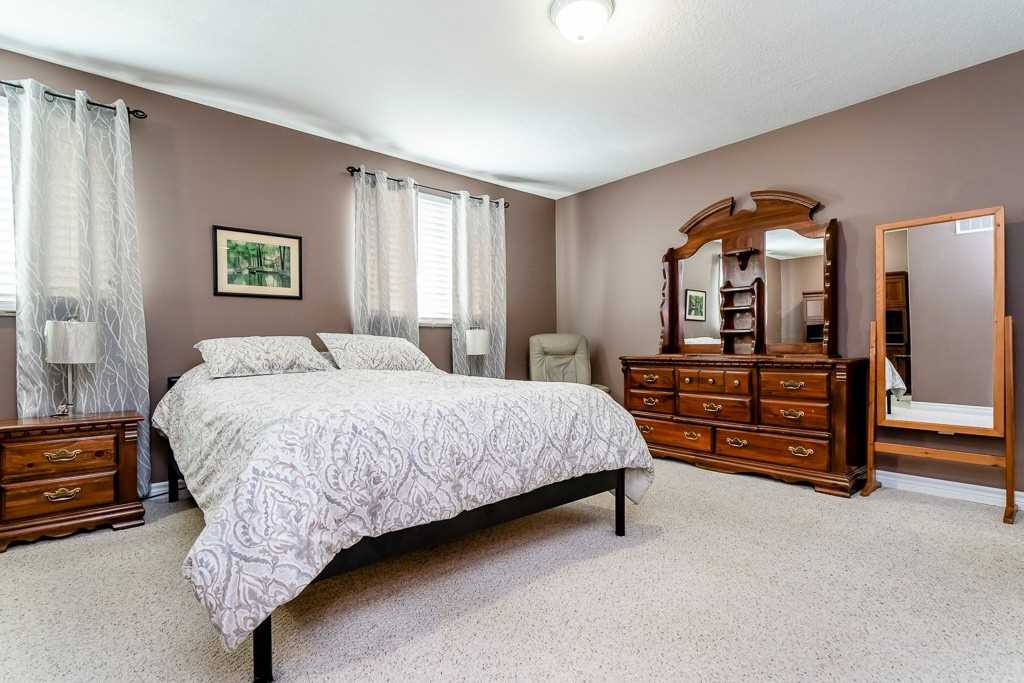 31 Stevenson St