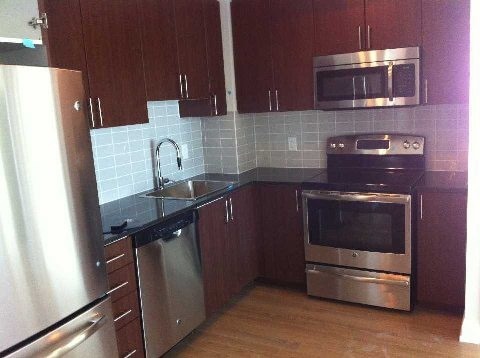 7171 Yonge St, #2007