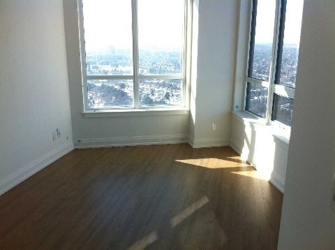 7171 Yonge St, #2007