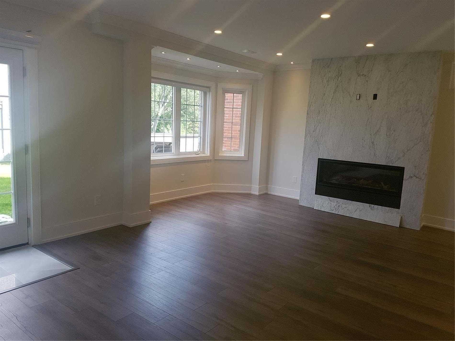 1 Hurst Ave