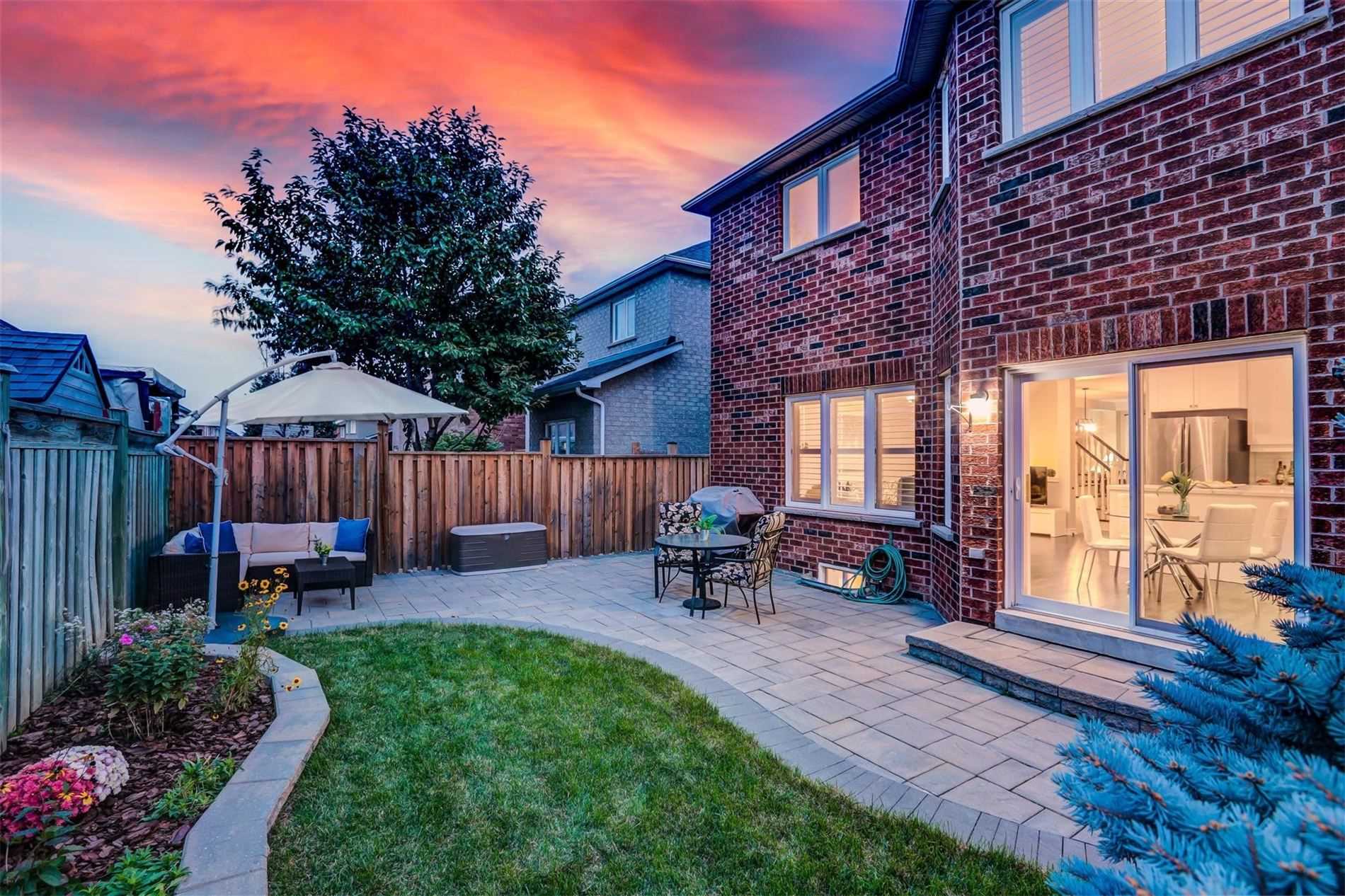 84 Battleford Ave