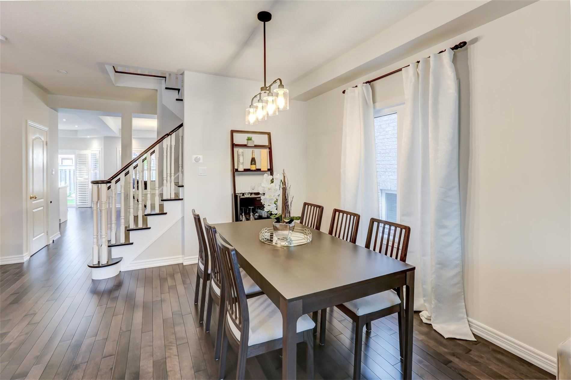 84 Battleford Ave