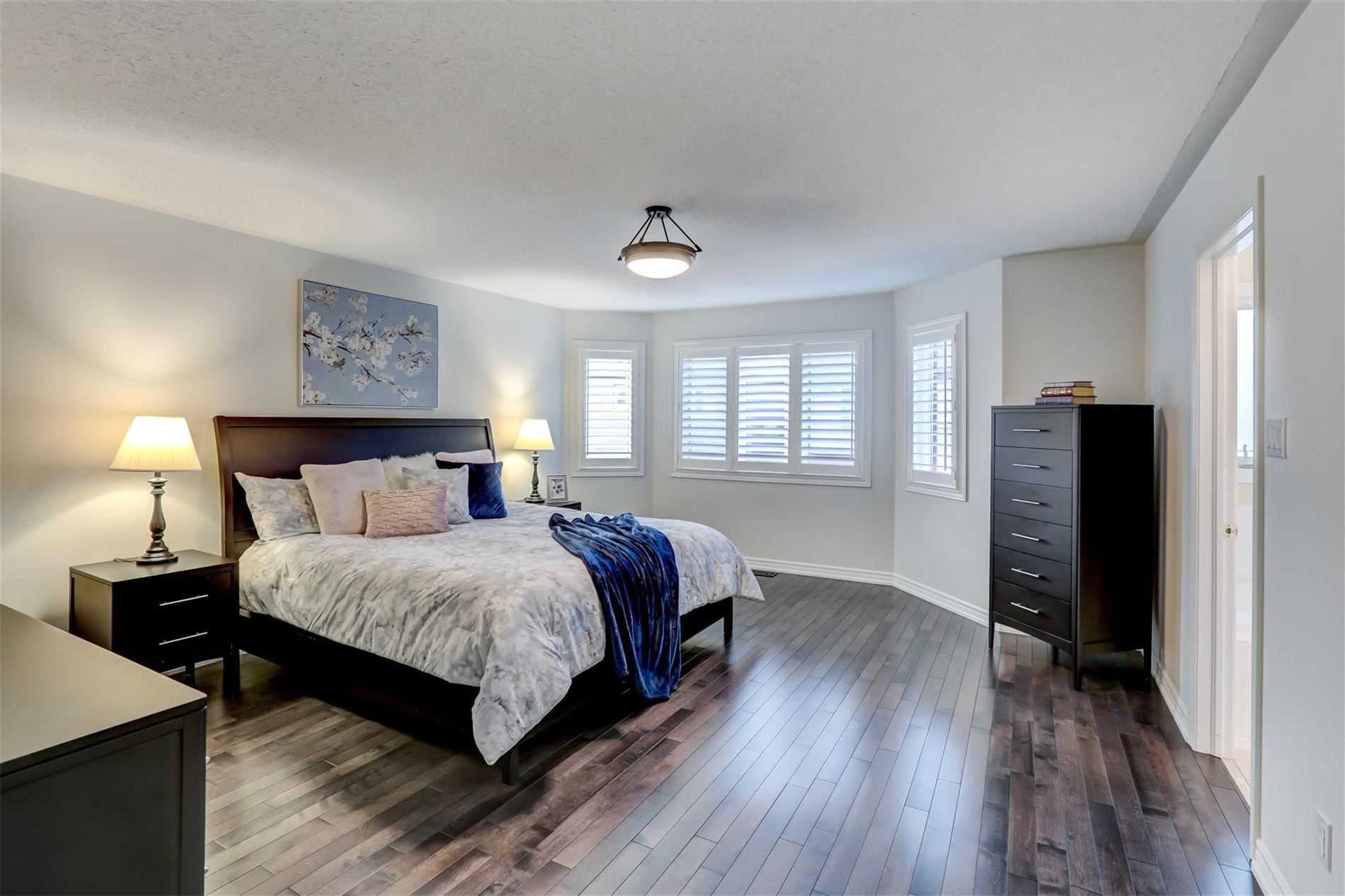 84 Battleford Ave