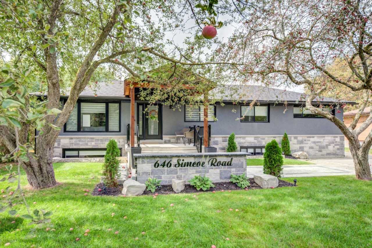 646 Simcoe Rd