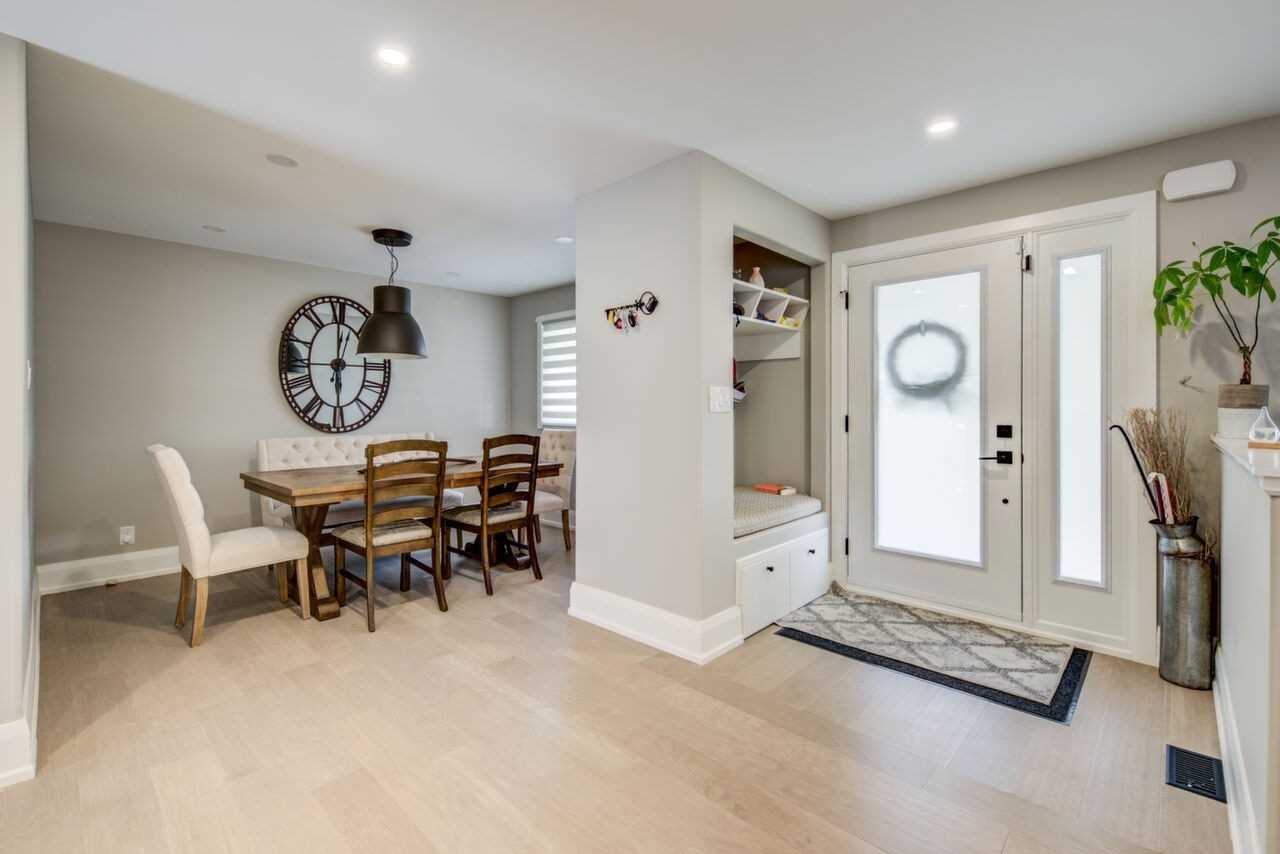 646 Simcoe Rd