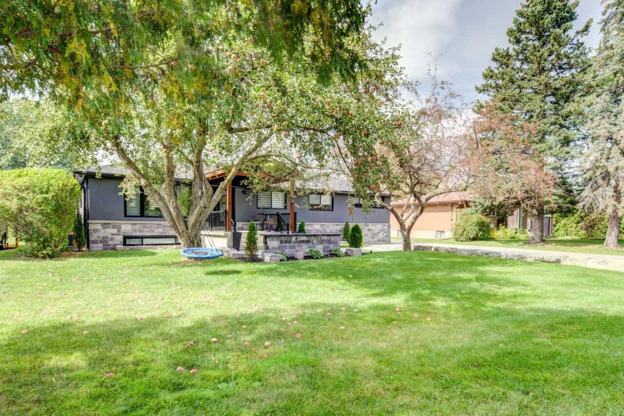 646 Simcoe Rd