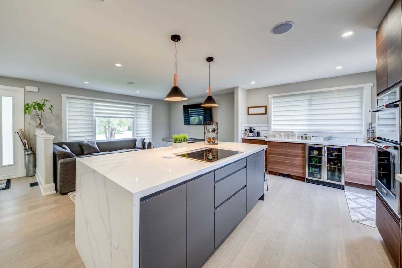 646 Simcoe Rd